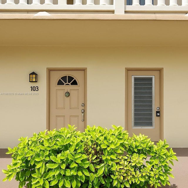 2 of 48 - 5071 W Oakland Park Blvd 103, Lauderdale Lakes, FL