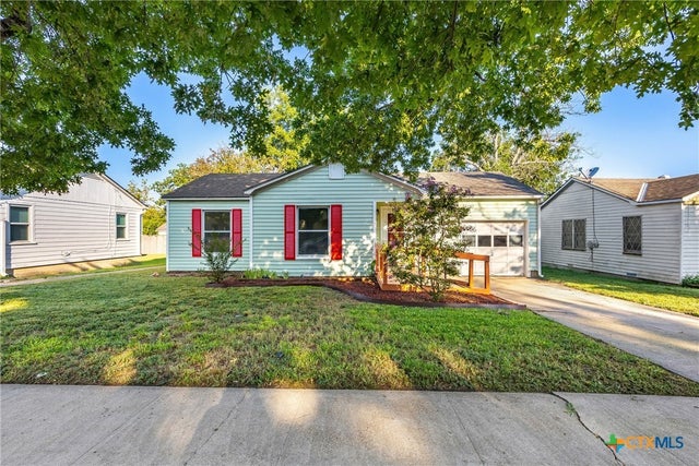 1704 S 41st Street, Temple