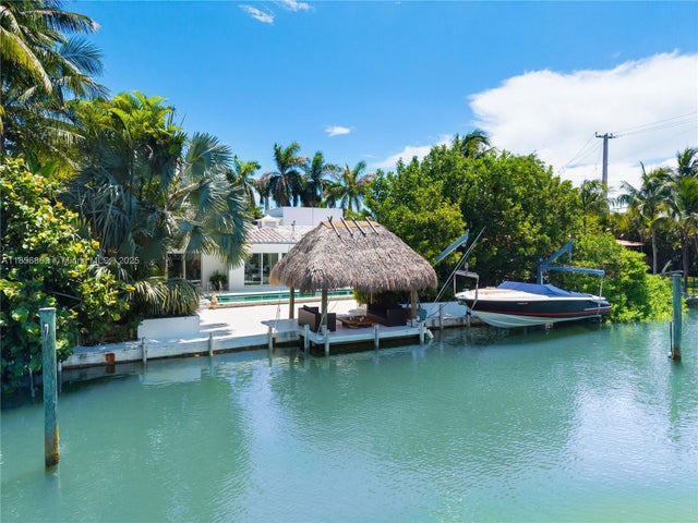 3 of 35 - 3220 Chase Ave, Miami Beach, FL