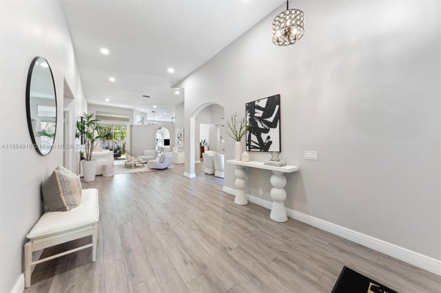 3 of 26 - 2587 Jardin Ct, Weston, FL