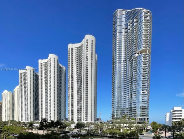 2 of 25 - 100 Bayview Dr 412, Sunny Isles Beach, FL