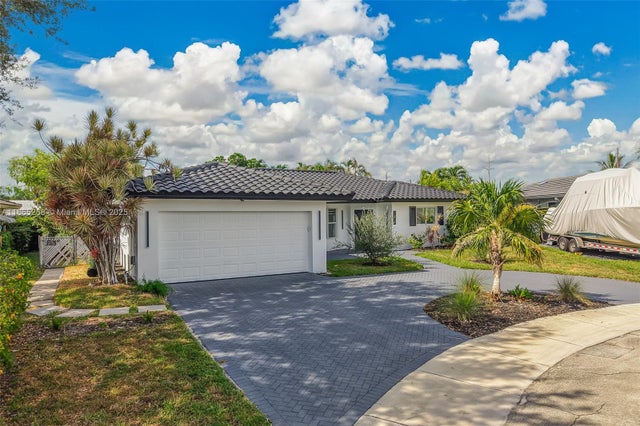 3 of 40 - 1830 Ne 65th Ct, Fort Lauderdale, FL