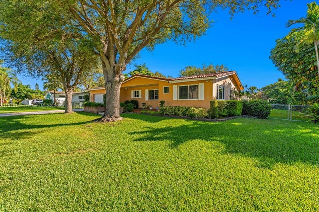 3 of 34 - 17221 Sw 87th Ct, Palmetto Bay, FL