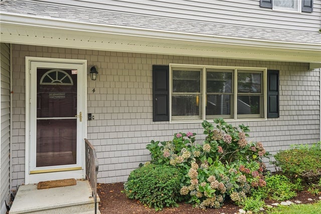 447 Stafford Rd # C4, Tiverton