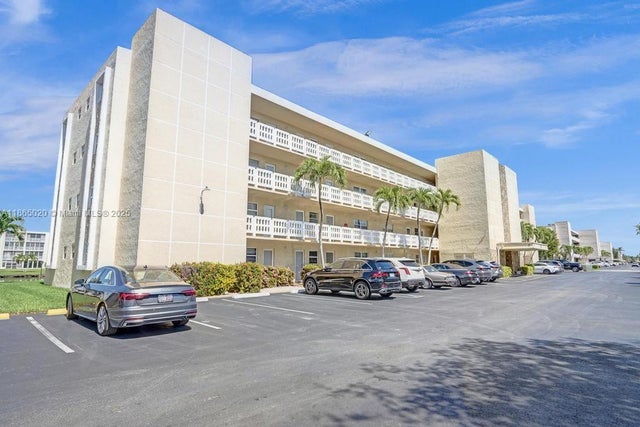 1 of 16 - 205 Se 11th Ter 302, Dania Beach, FL