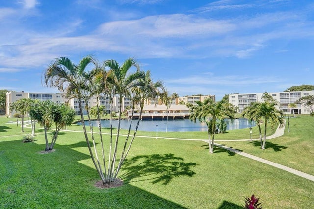5 of 16 - 205 Se 11th Ter 302, Dania Beach, FL