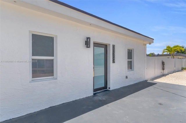 5 of 40 - 11824 Sw 220th St, Miami, FL