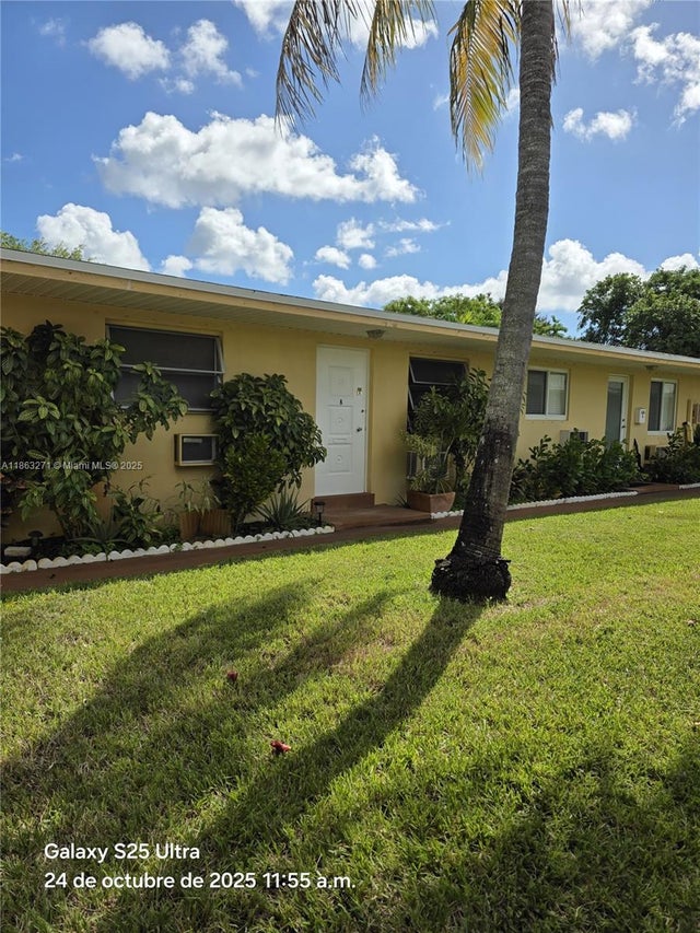 2241 Monroe St 8, Hollywood