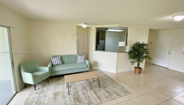 3 of 44 - 3417 Nw 44th St 104, Oakland Park, FL