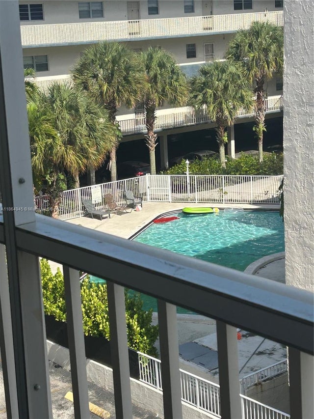 1 of 6 - 16750 Ne 10th Ave 322, North Miami Beach, FL