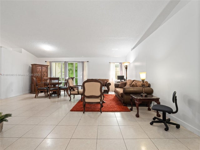 5 of 38 - 19253 Nw 22nd St, Pembroke Pines, FL