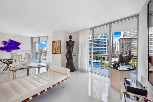 4 of 30 - 475 Brickell Ave 712-714, Miami, FL