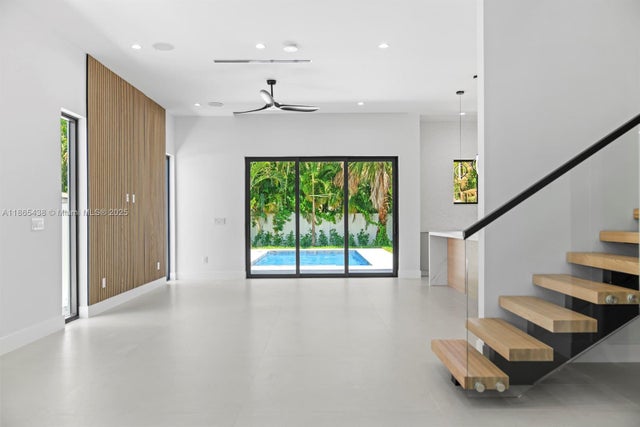 5 of 29 - 1320 Ne 16th Ave B, Fort Lauderdale, FL