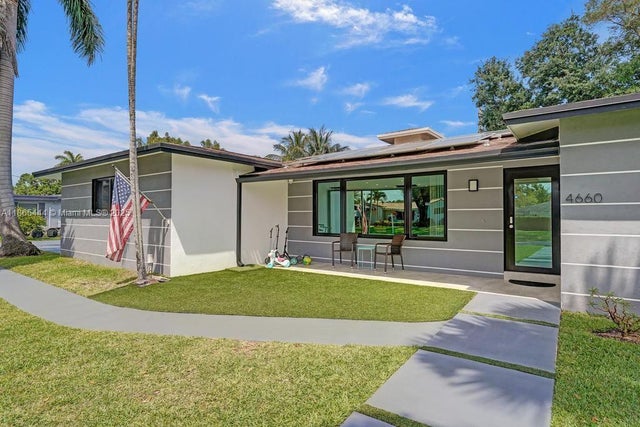 1 of 69 - 4660 Sw 37th Ave, Dania Beach, FL