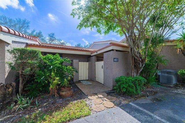 1 of 14 - 402 St Andrews Rd 55, Hollywood, FL