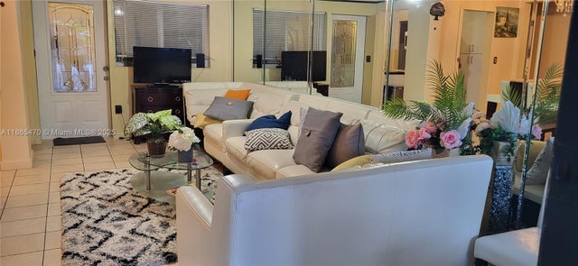 5 of 29 - 1440 Ne 183rd St, North Miami Beach, FL