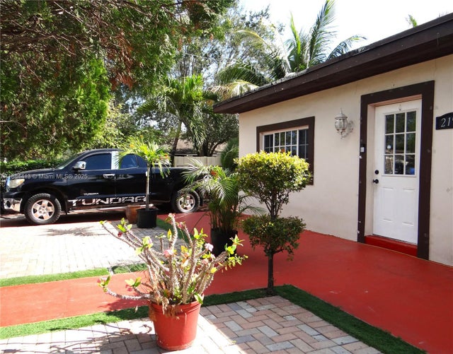 4 of 54 - 2158 Nw 100th St, Miami, FL
