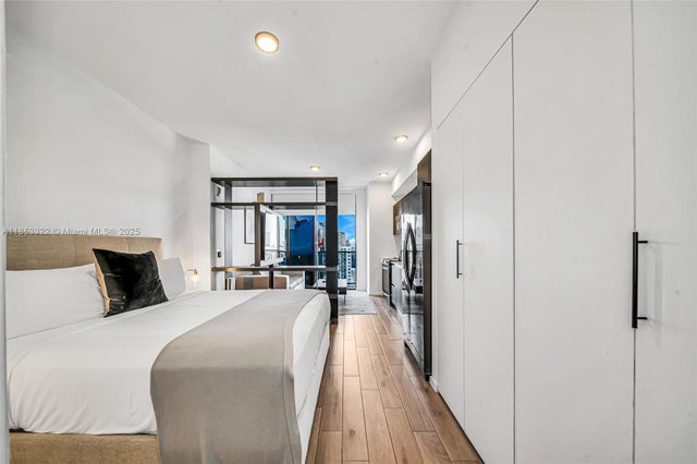 2 of 33 - 398 Ne 5 4416, Miami, FL