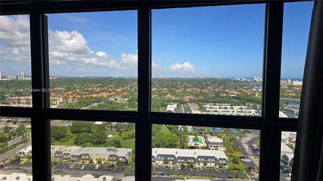 4 of 41 - 2500 Parkview Dr 2312, Hallandale Beach, FL