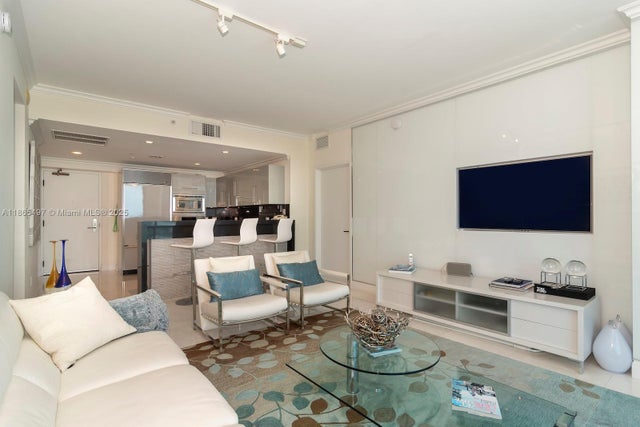 4 of 32 - 6799 Collins Ave Cph06, Miami Beach, FL