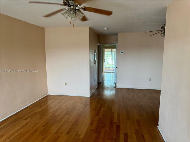 3 of 9 - 52 Ne 204th St 32, Miami Gardens, FL
