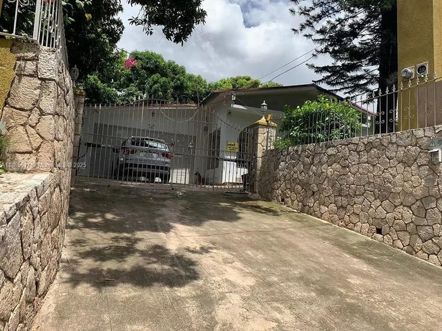 1 of 52 - 00 Stony Hill, Kingston, Kingston, 