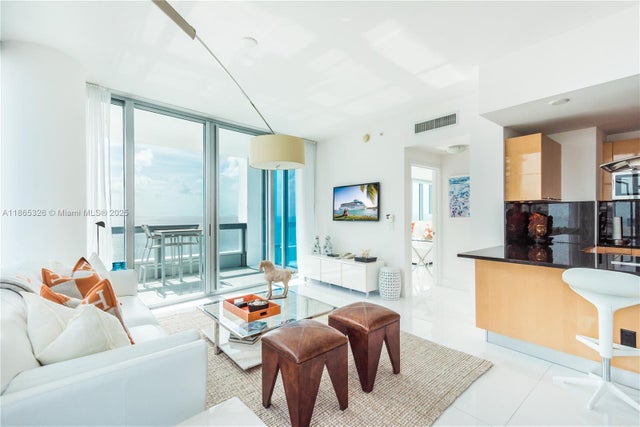 2 of 26 - 6899 Collins Ave 1605, Miami Beach, FL
