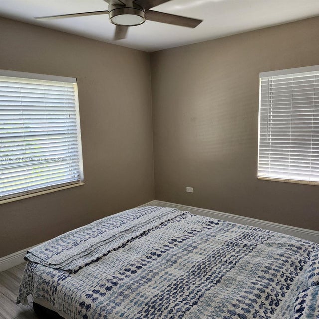 5 of 21 - 1120 Ne 134th St, North Miami, FL