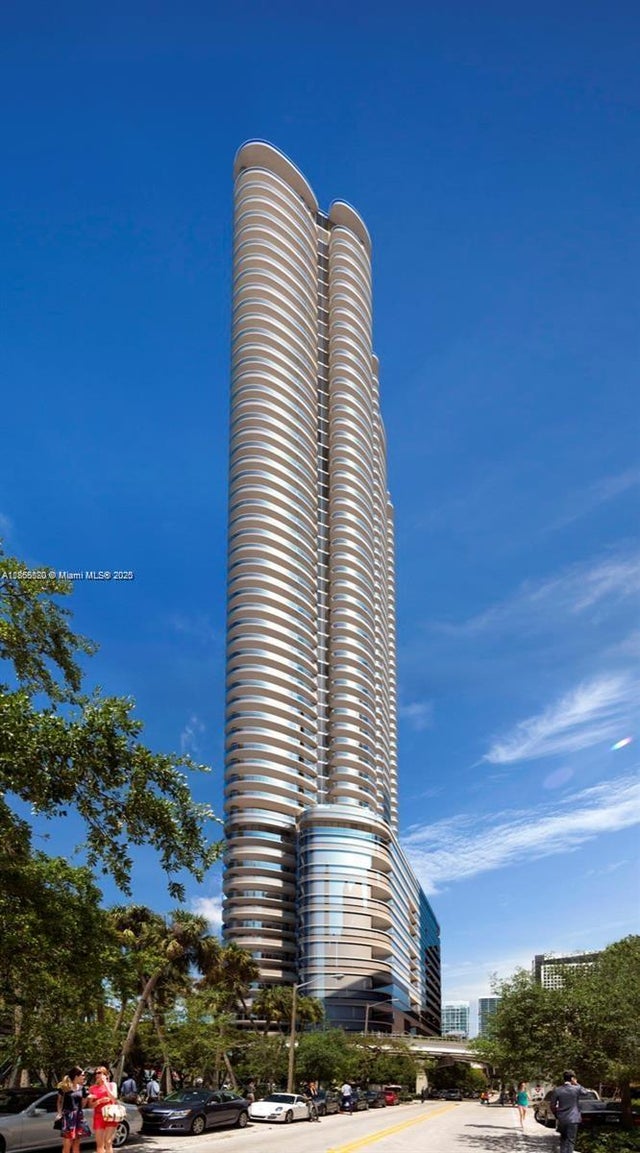 1000 Brickell Plz 3010, Miami