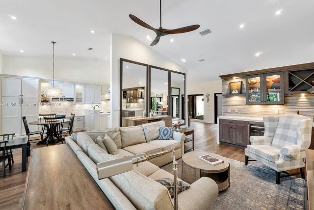 4 of 29 - 11044 Sw 77th Ct Cir, Pinecrest, FL