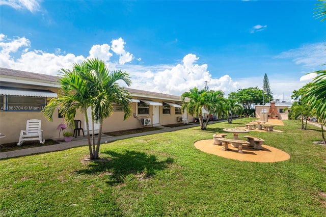 1 of 23 - 2901 Polk St 10, Hollywood, FL