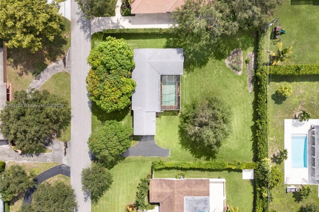 1 of 8 - 7320 Sw 131st St, Pinecrest, FL