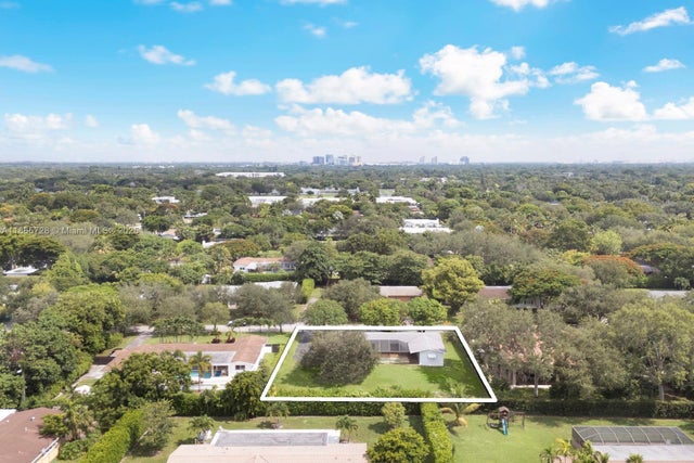 4 of 8 - 7320 Sw 131st St, Pinecrest, FL