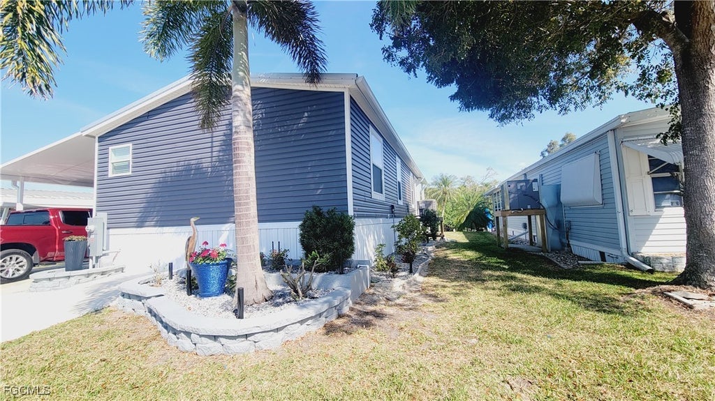 352 Shoreland Dr, FORT MYERS