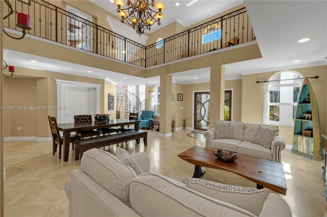 4 of 30 - 6792 Sw 69th Ave, Miami, FL