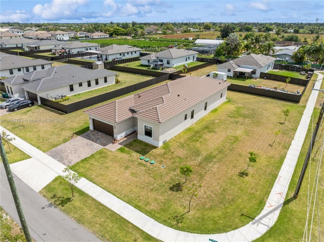 1 of 37 - 31171 Sw 193rd Ave, Homestead, FL