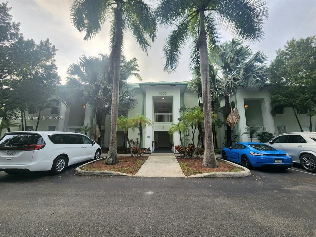 5300 Nw 87th Ave 614, Doral