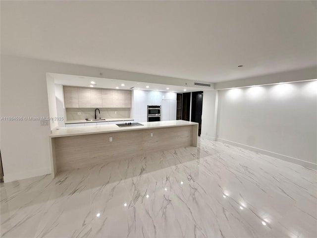 19707 Turnberry Way 25d, Aventura