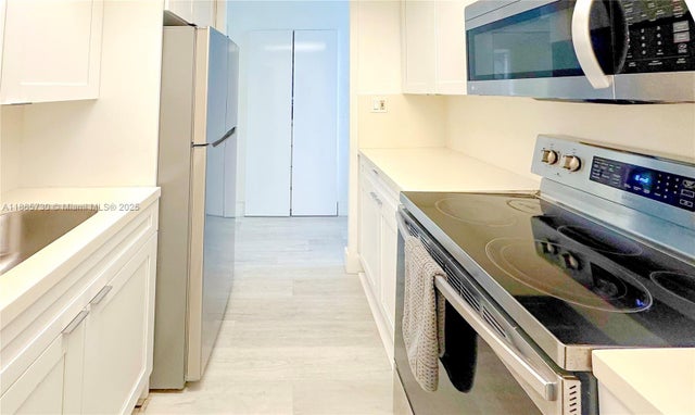 4 of 43 - 19201 Collins Ave 510, Sunny Isles Beach, FL