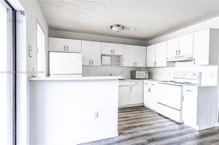 Photo of Listing #A11865836