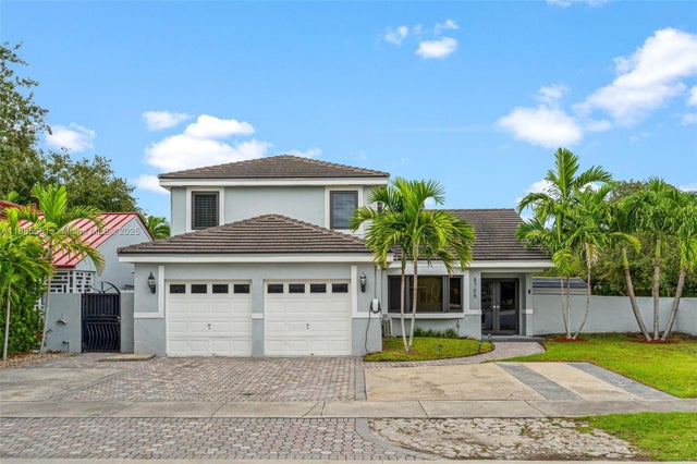 1 of 53 - 8705 Nw 150th Ter, Miami Lakes, FL