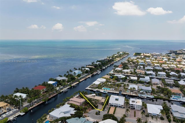 1 of 57 - 505 Caribbean Dr, Key Largo, FL