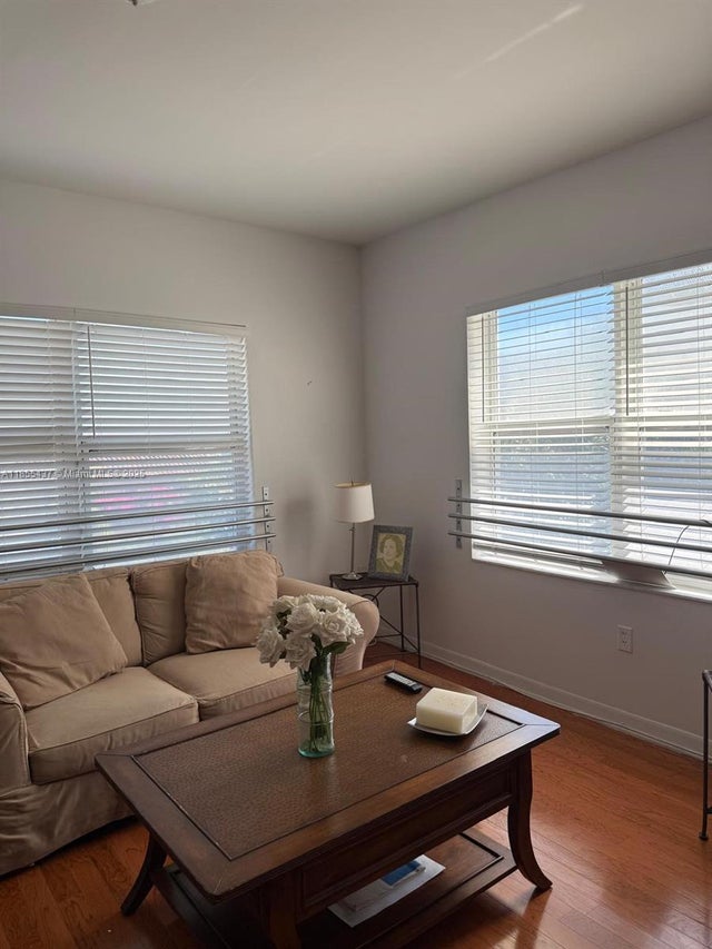 4 of 13 - 1542 Drexel Ave 301, Miami Beach, FL