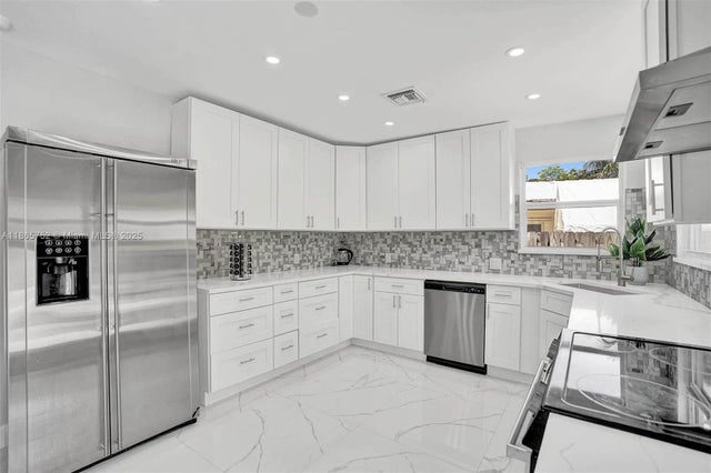 4 of 83 - 3421 Dover Rd, Pompano Beach, FL