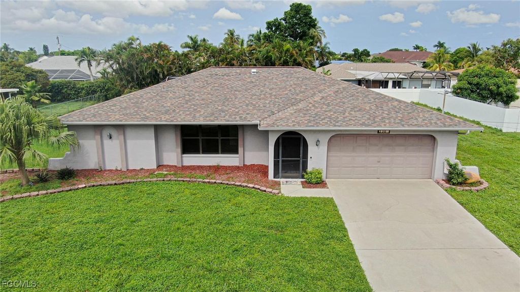 236 Se 20th Ct, Cape Coral