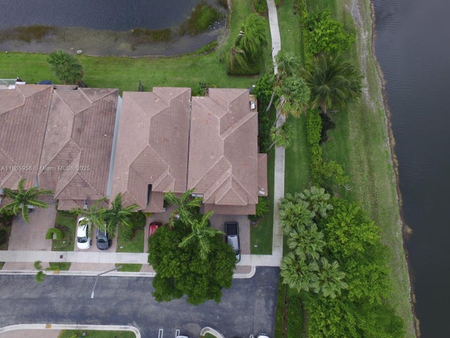 5 of 29 - 11662 Nw 69th Ter, Doral, FL