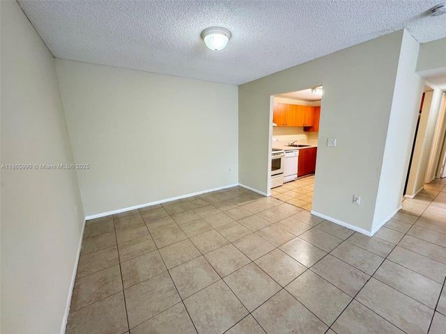 4 of 23 - 415 Executive Center Dr 203, West Palm Beach, FL