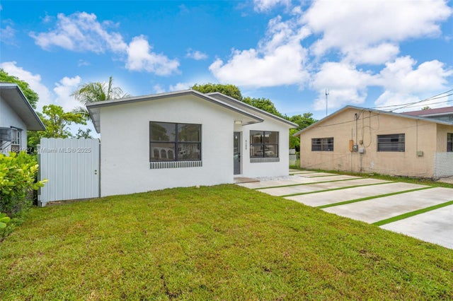 3 of 37 - 4100 Sw 20th St, Hollywood, FL