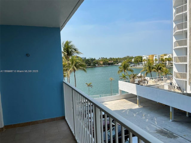 1 of 27 - 5838 Collins Ave 3d, Miami Beach, FL