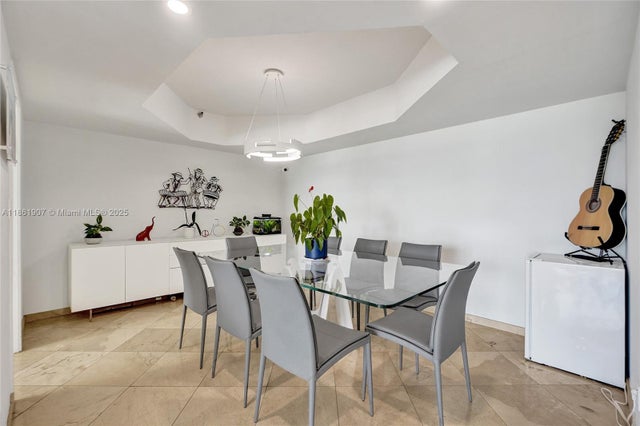 4 of 30 - 19707 Turnberry Way 17l, Aventura, FL